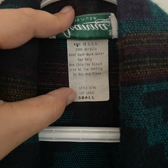 Vintage 80s Navajo printed super soft acrylic blazer Medium - Picture 2 of 4